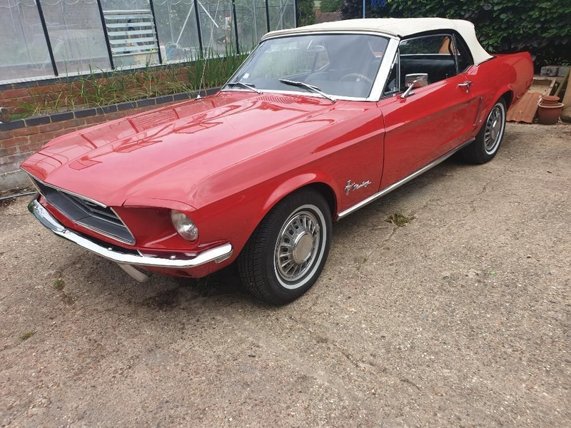 Illustration for article titled Classic Ford Mustangs on Autotrader U.K.